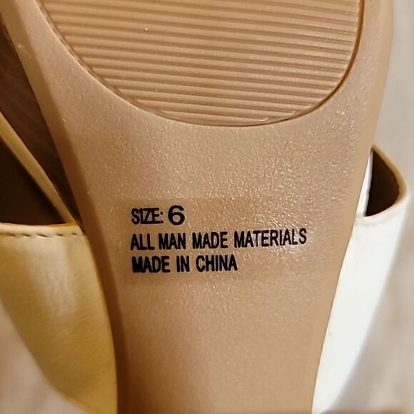 Beautiful Like New Charlotte Russe White Sandal 5" Heels! - Picture 7 of 12